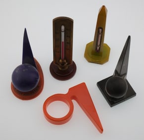 Vintage Lot of Bakelite, Metal & World's Fair Items