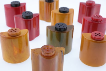 5 Sets of Vintage Bakelite/Catalin Salt & Peppers