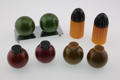 4 Sets of Vintage Bakelite/Catalin Salt & Peppers