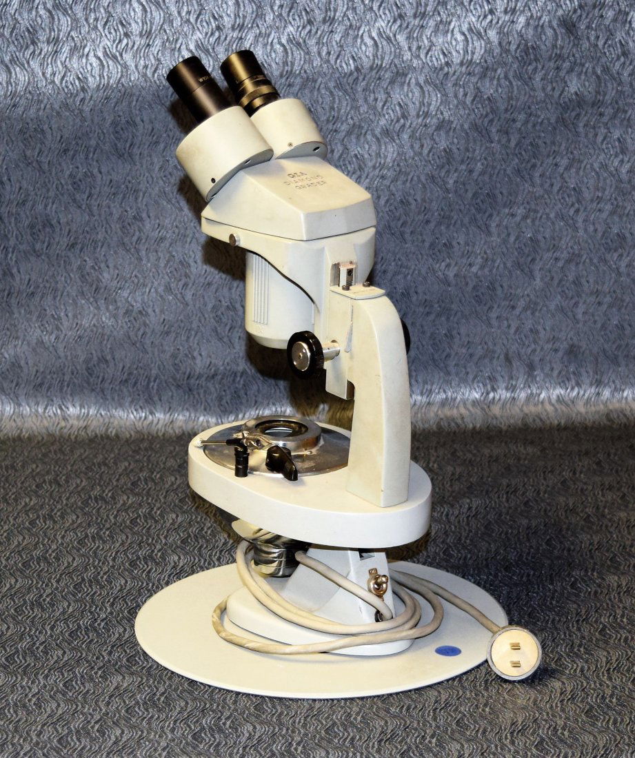 GIA Daimond Grader Microscope (1 of 2)
