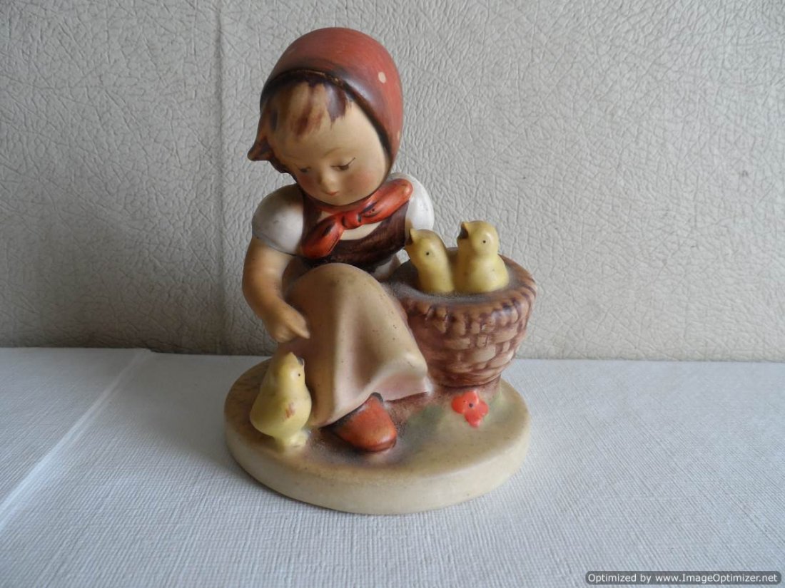 Hummel 57/0 TMK 2 CA 1952 (1 of 3)