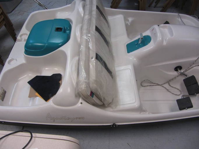 Aquatoy 5 Seat Paddle Boat With Cushions And Canopy