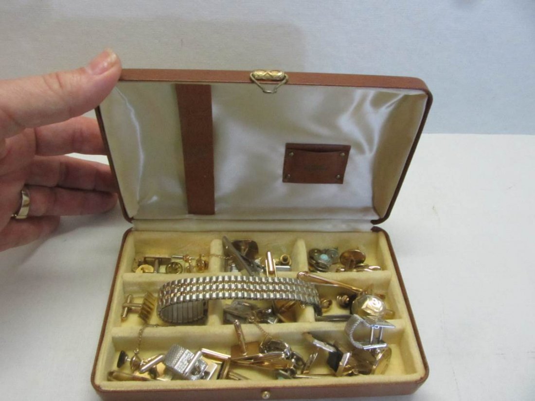 Men's Jewelry Box with Men's Cufflinks, tie tacks and (1 of 2)
