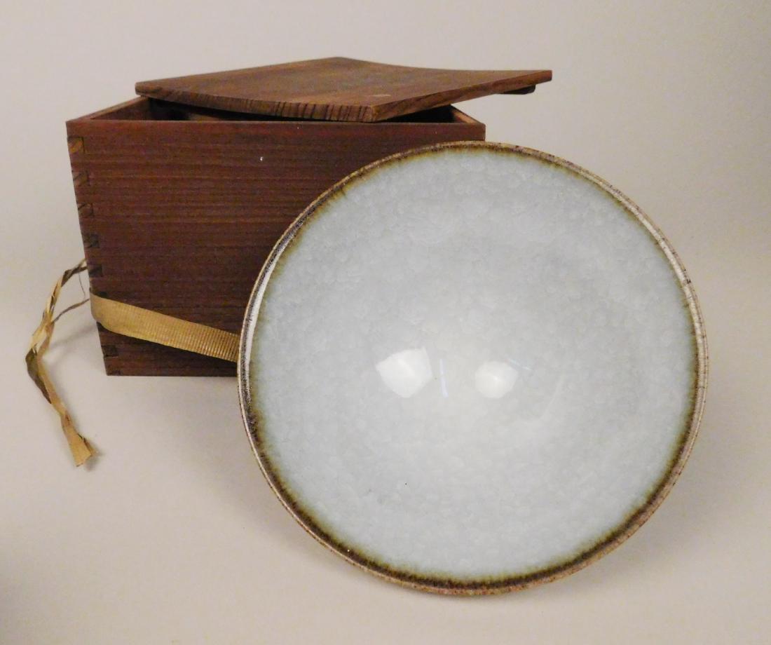 American crackle glaze teabowl (1 of 4)