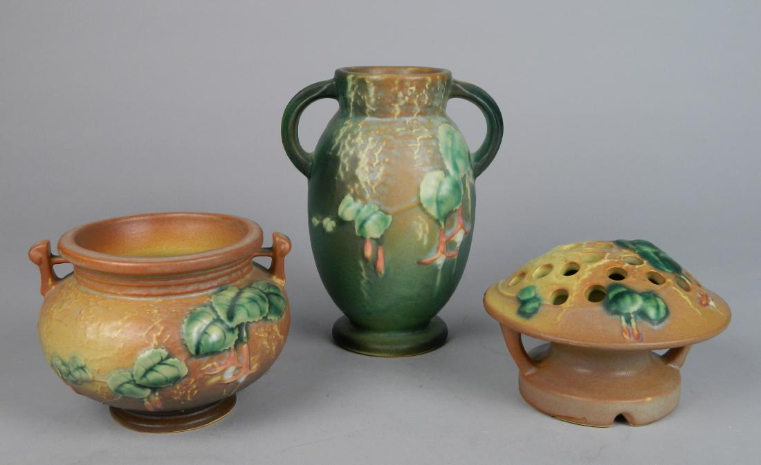 3 Roseville Pottery Fuschia items (1 of 9)