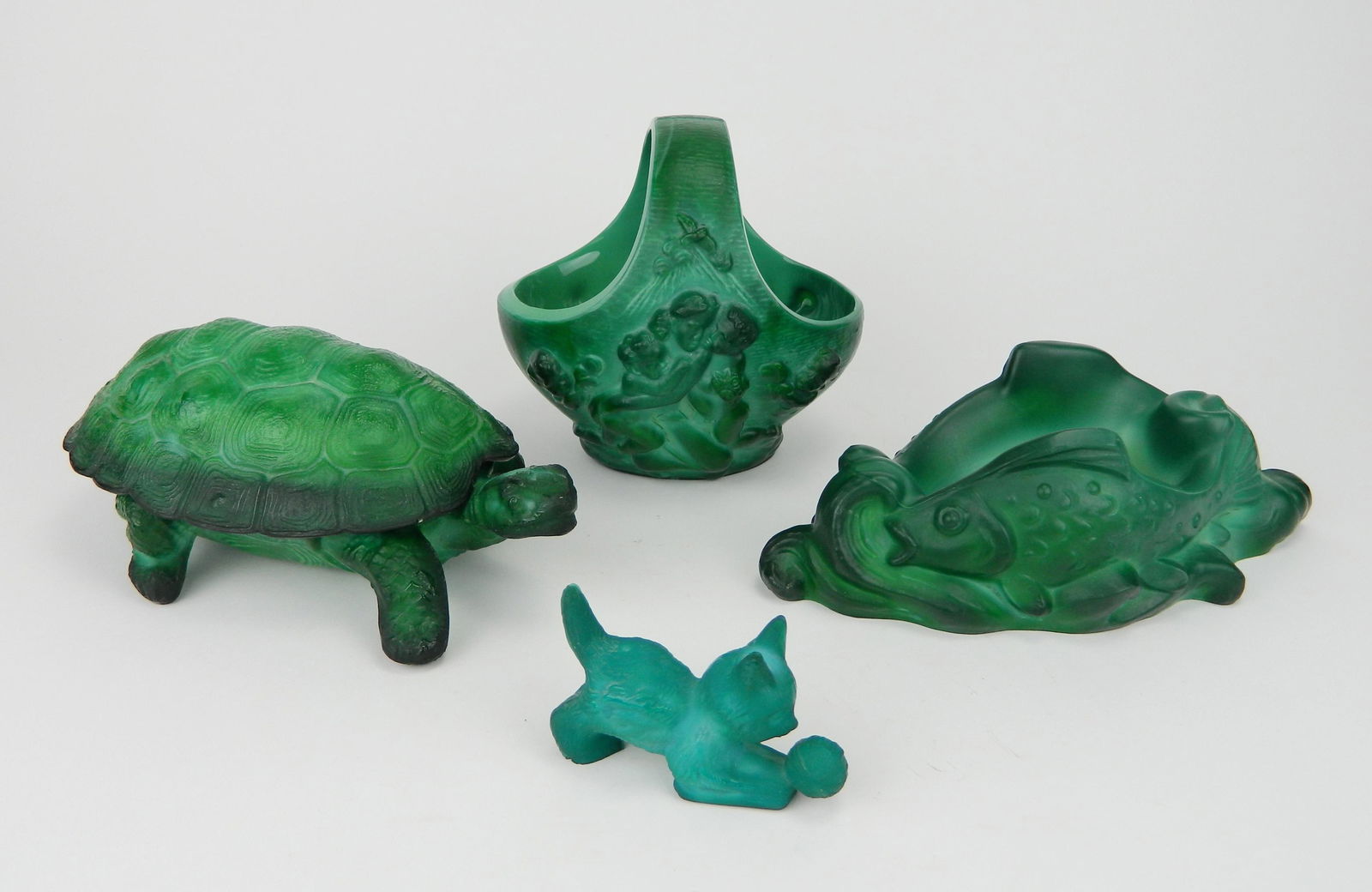 4 Pieces of Malachite glass (1 of 8)