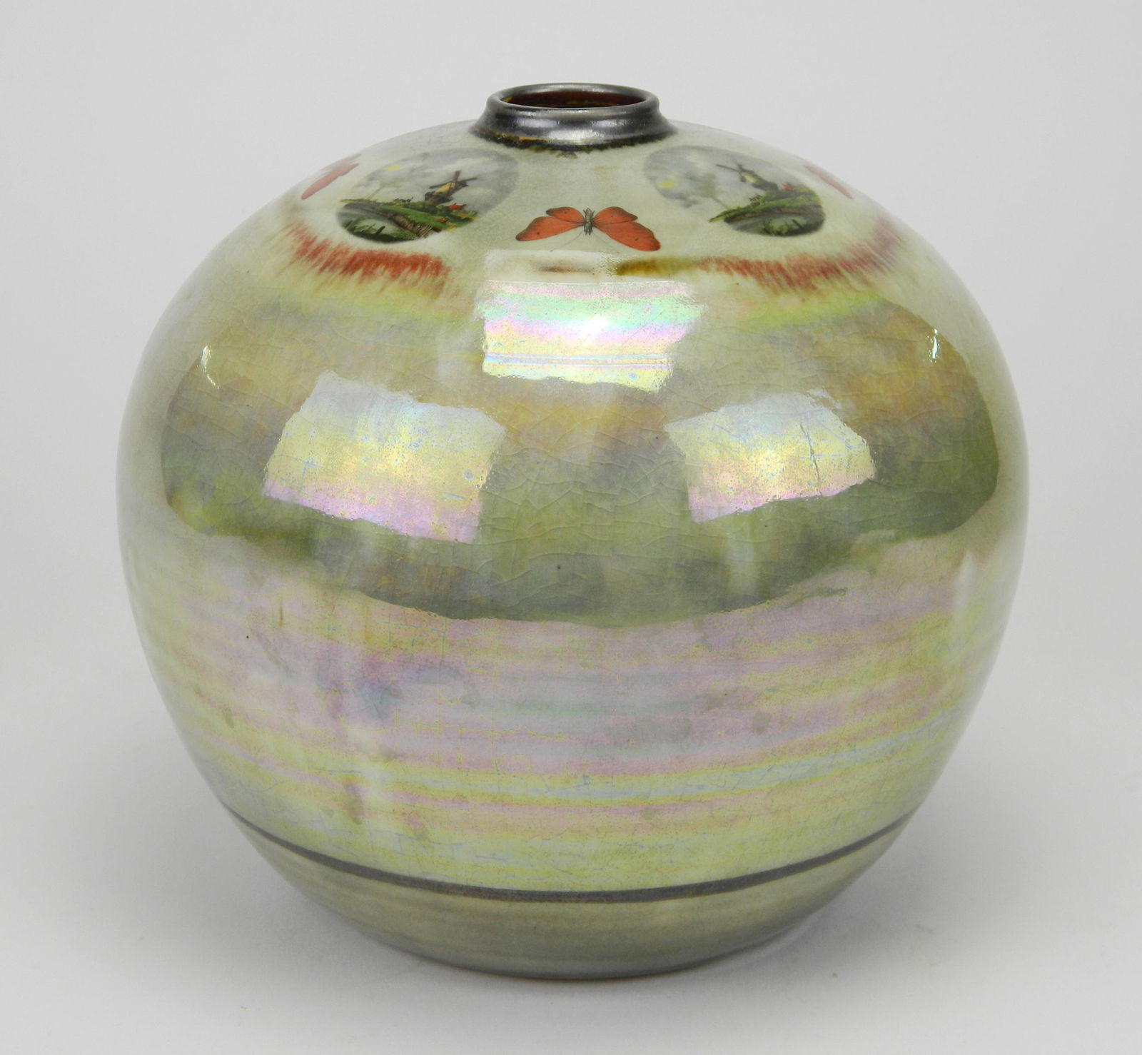 Regis Brodie ceramic vase (1 of 5)