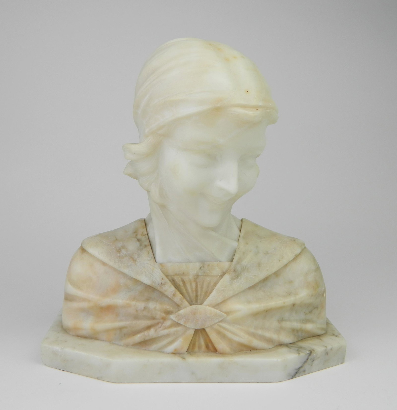 Early 20th c. Italian alabaster bust: Early 20th c. Italian alabaster bust of A Maiden, some minor surface scratches and nicks. 10 x 10 x 5''