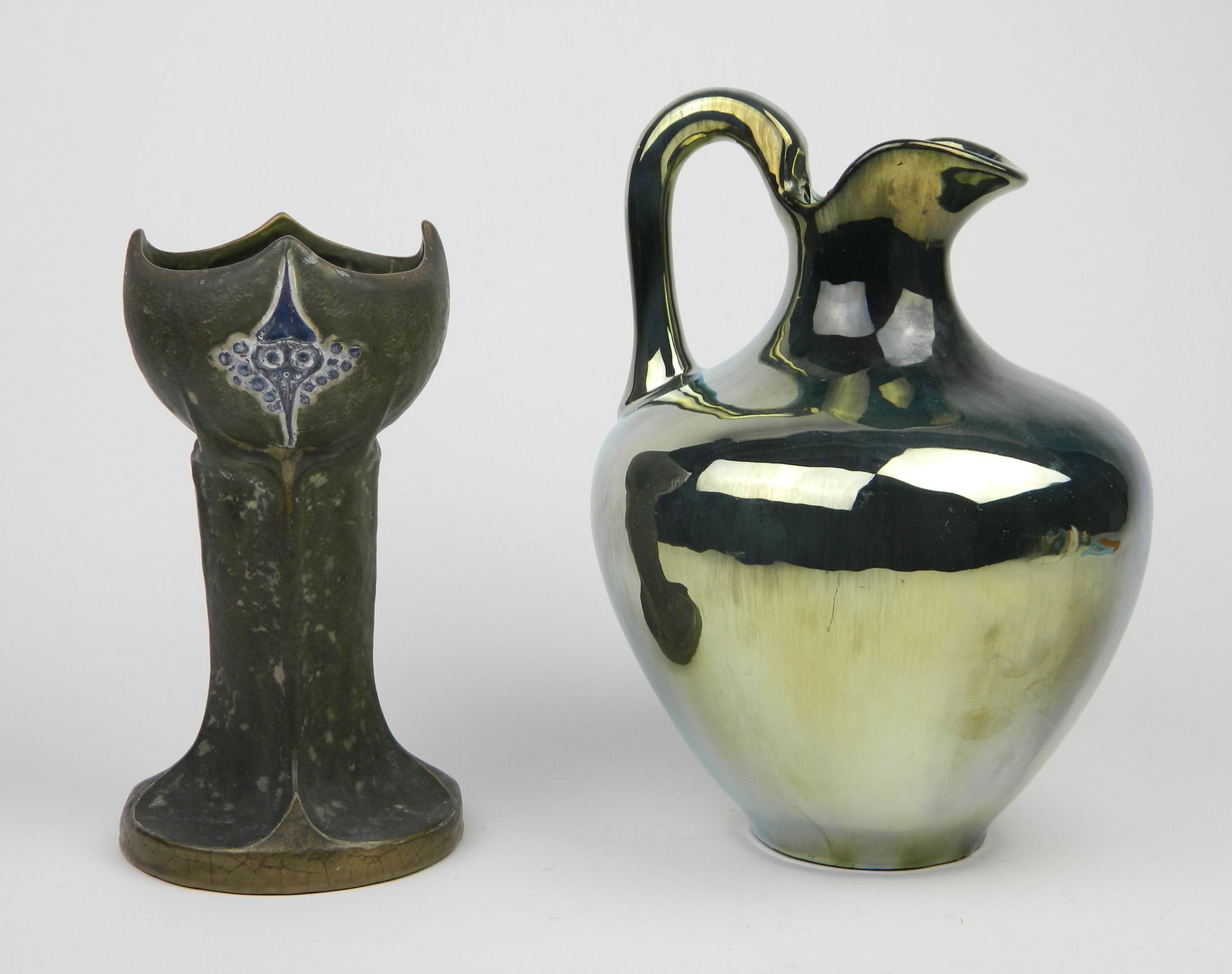 2 pcs of European pottery (1 of 10)