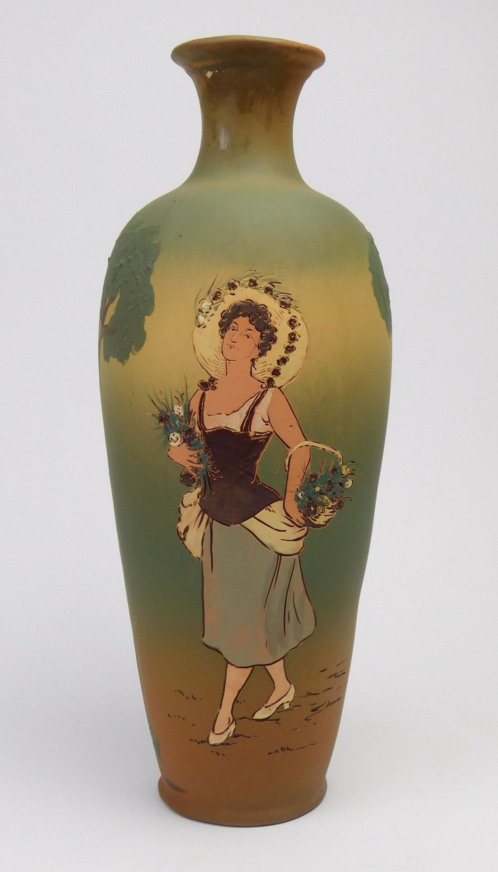 Weller 'Dickensware II' pottery vase (1 of 5)