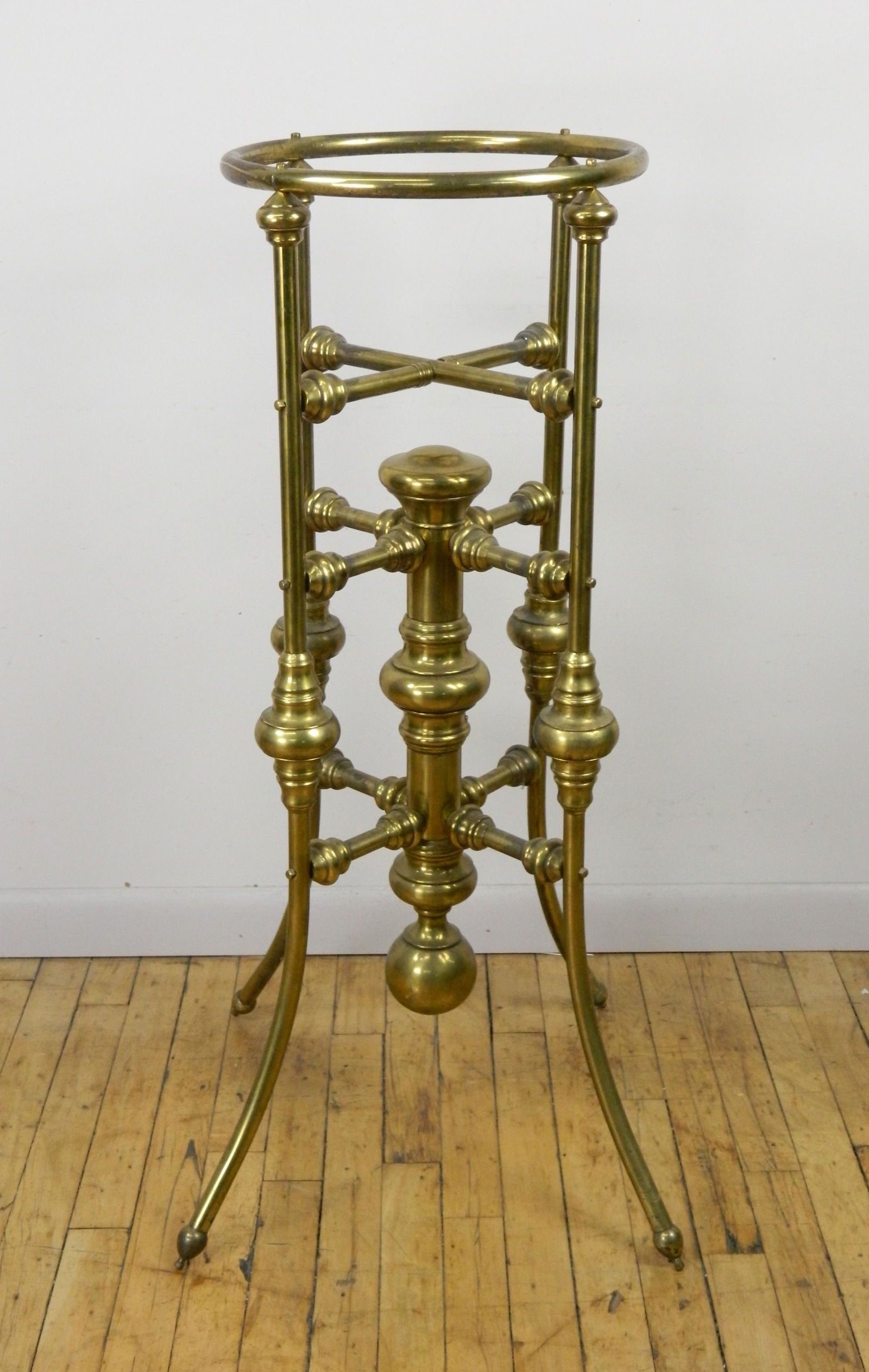 Brass plant stand (1 of 5)