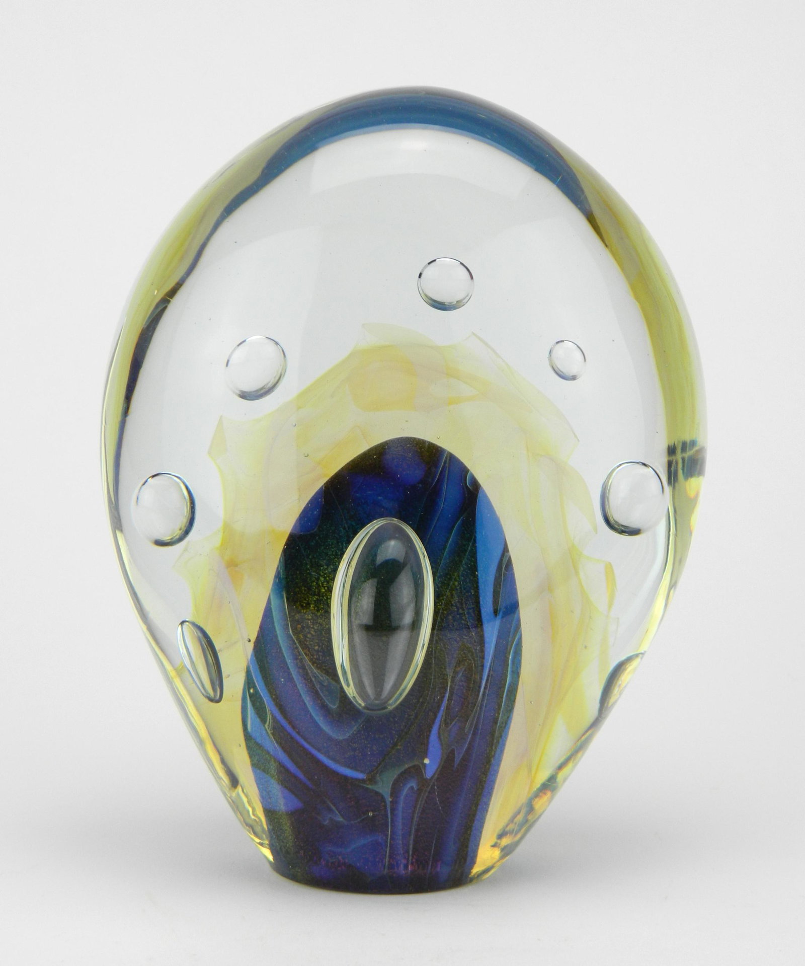 Robert Eickholt glass paperweight: Robert Eckholt art glass paperweight, 1996, signed and dated on bottom, very good condition. 6''h
