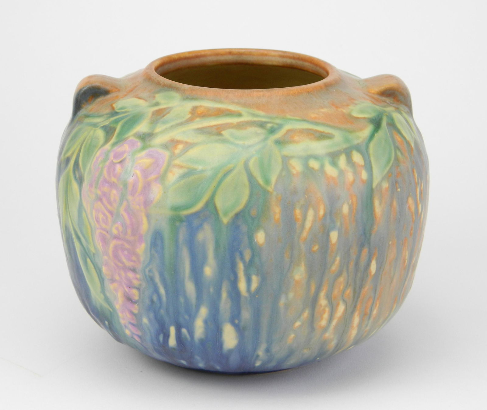 Roseville 'wisteria' Pottery Vase