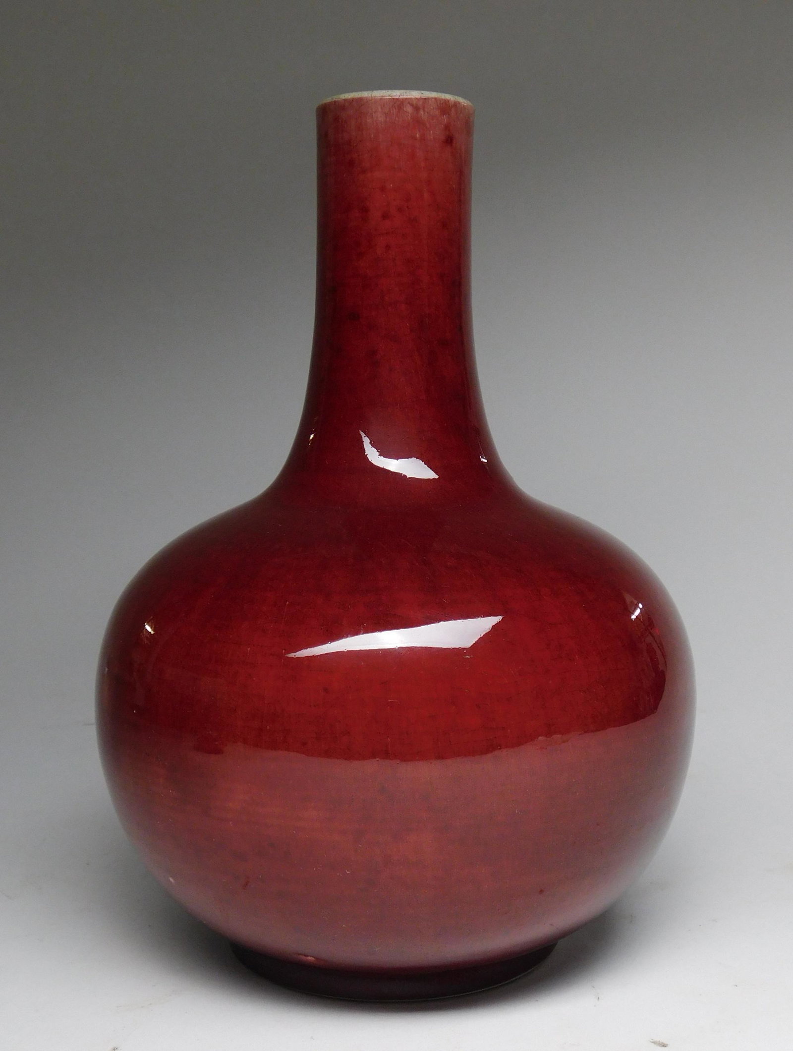 Chinese 'Tianqiuping' vase: Chinese 'Tianqiuping' Sang de Bouef vase, Qing dynasty, no mark. 11''h