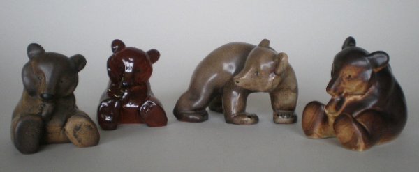 Finland porcelain figurines of bears- 1 Arabia: 20th c. Finland porcelain figurines- 4 bears including 1 by Arabia of Finland, 1 as is, otherwise good condition.