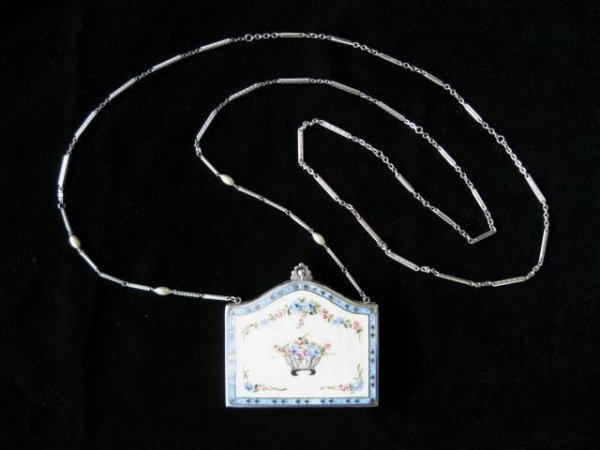 White enamel Minaudiere - 3