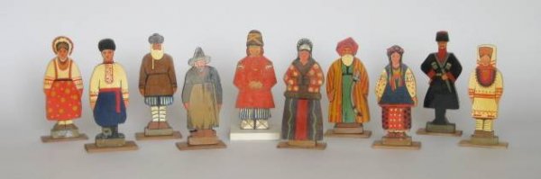10 Turn-of-the-Century Russian wood figures