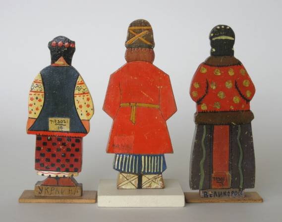 10 Turn-of-the-Century Russian wood figures - 5