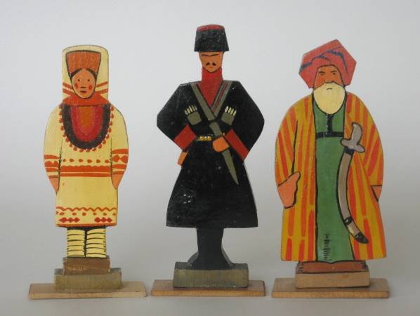 10 Turn-of-the-Century Russian wood figures - 6