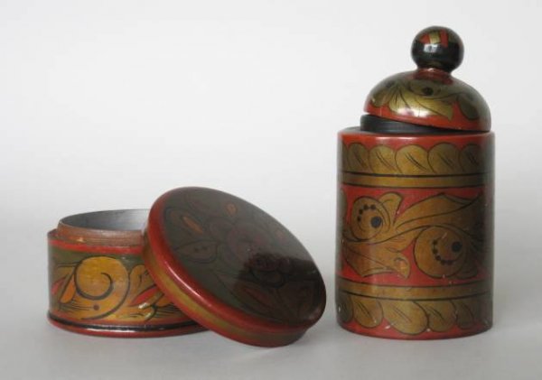 20 20th c. Russian wood items - 6