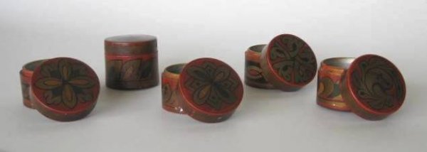 20 20th c. Russian wood items - 9