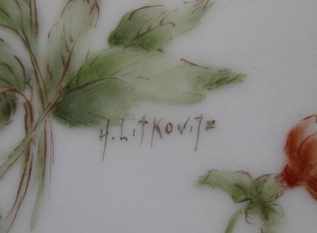 2 H. Litkovitz hand-painted porcelain plates - 3