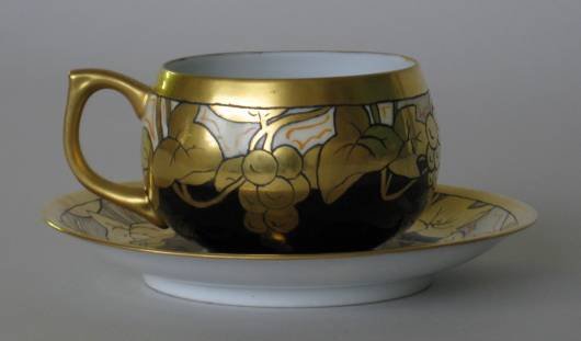 Hand-painted porcelain cup & saucer - 2
