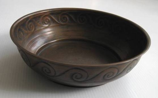 12 ceramic bowls from various countries - 9