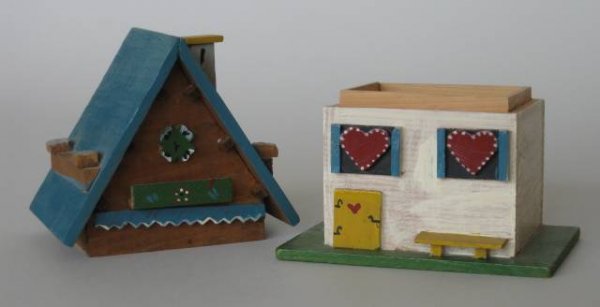5 European painted wood miniature houses - 7