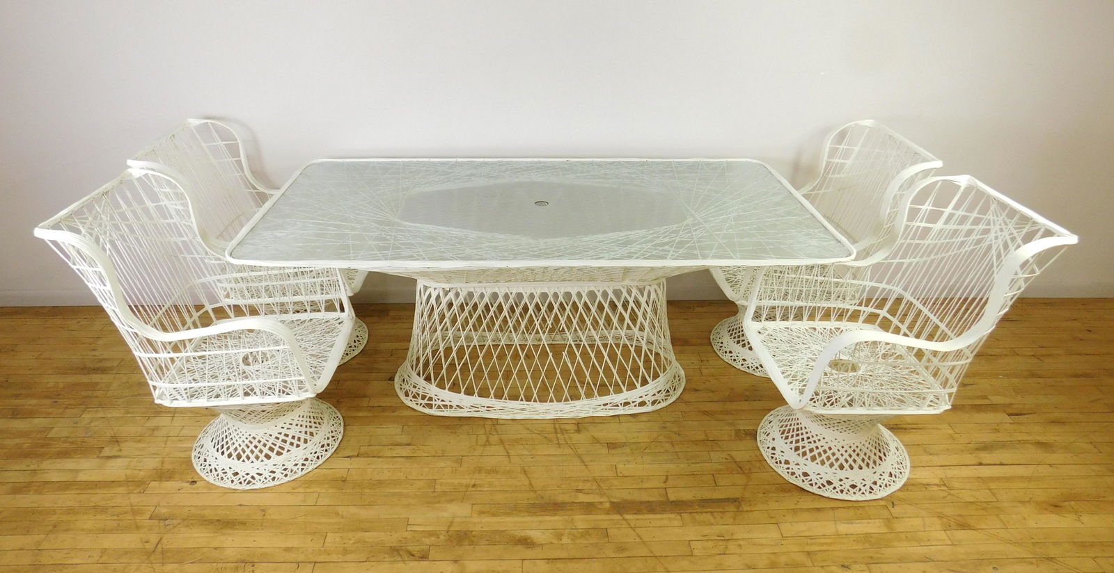 Russell Woodward patio set (1 of 4)