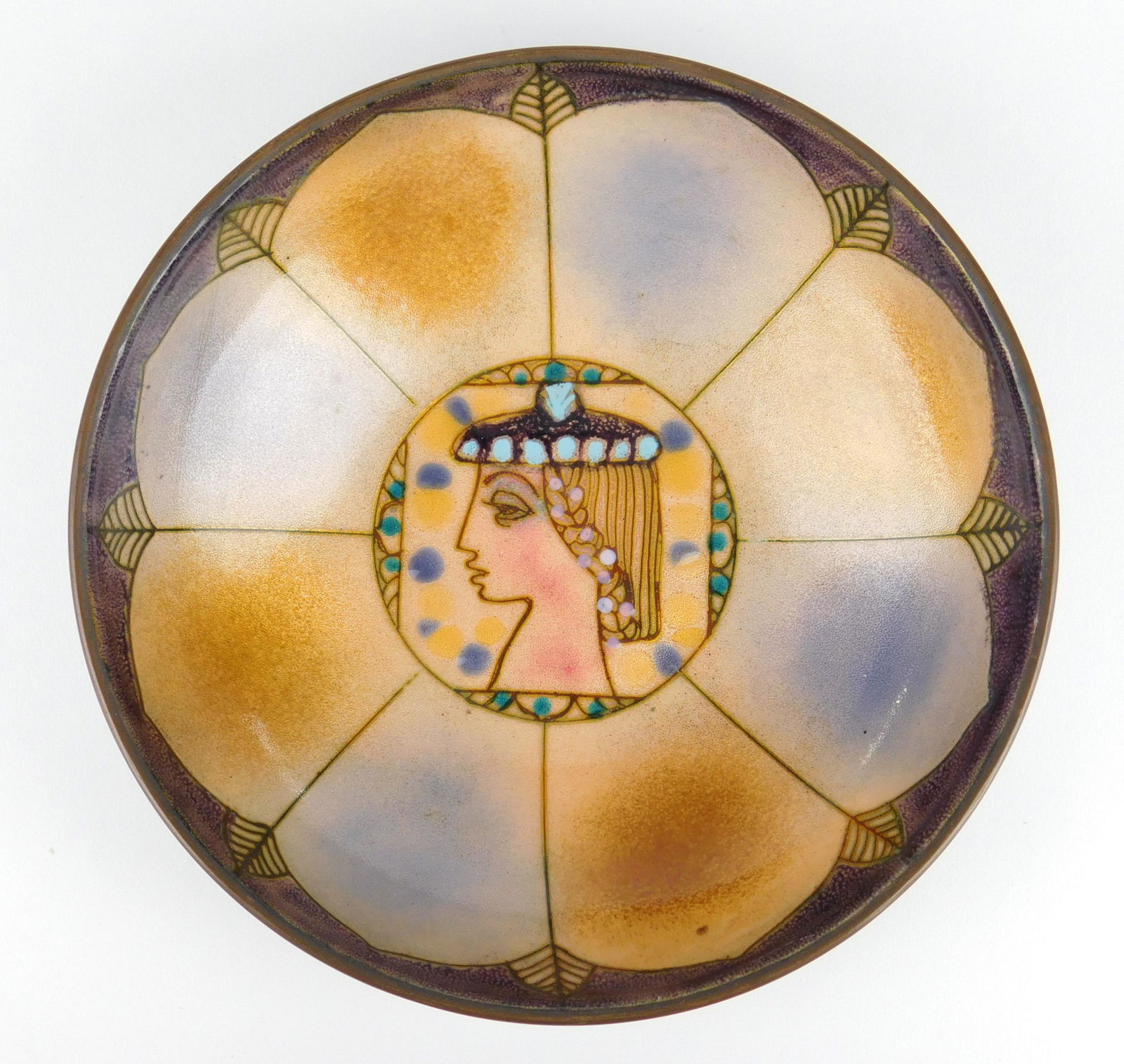 Doris Hall bowl (1 of 2)