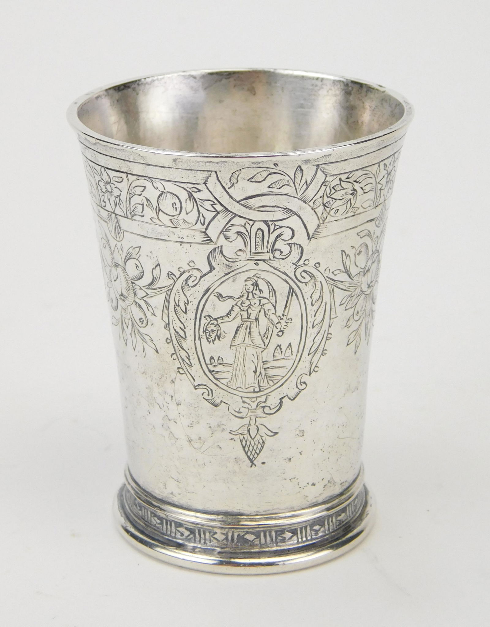 18thc Silver beaker (1 of 4)