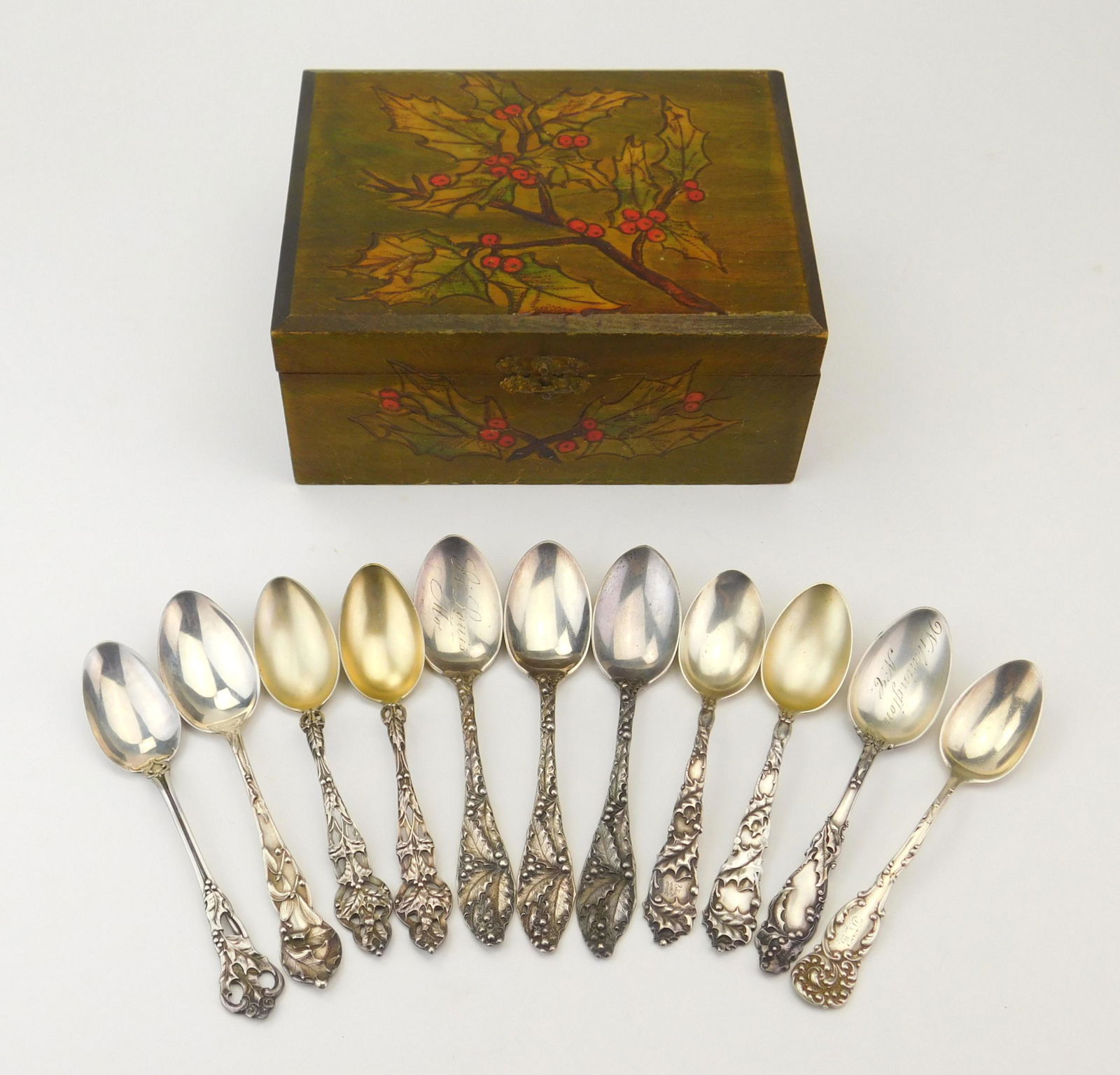 Set of 11 Sterling silver Xmas spoons (1 of 5)