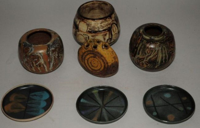7 20th c. American Studio ceramic: 7 20th c. American Artist Ceramic Pieces- 3 ashtrays by David Gill; 2 small jars by Janet Roush; 1 pottery bowl and 1 vase, makers unknown; all marked with exception of pottery bowl and vase, all in g