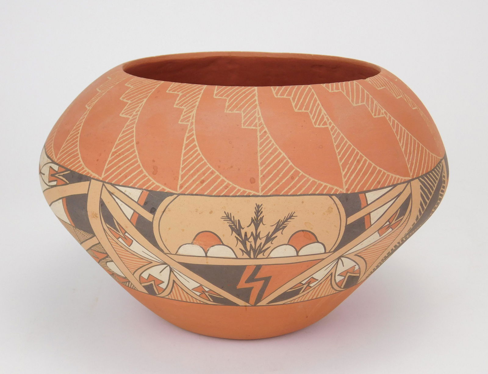 Marie Chinana Jemez ceramic port (1 of 5)