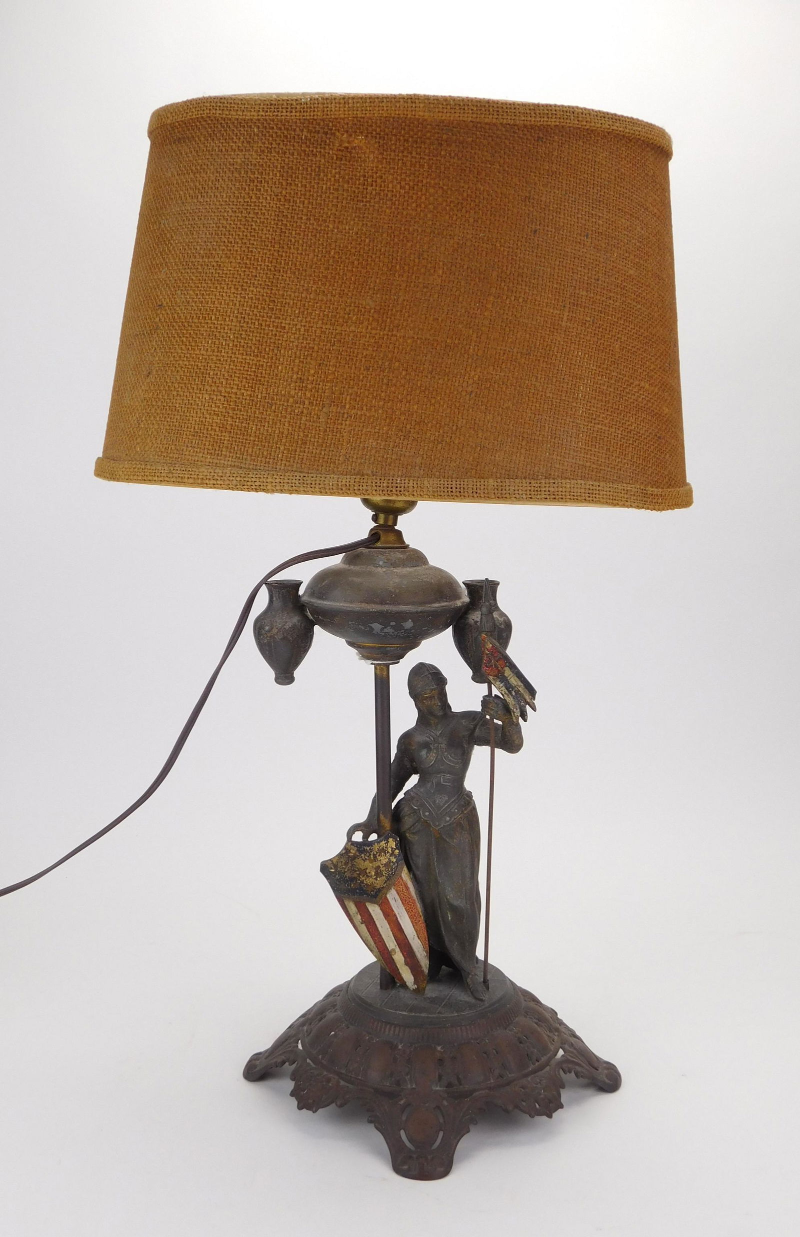 Joan of Arc white metal table lamp (1 of 5)