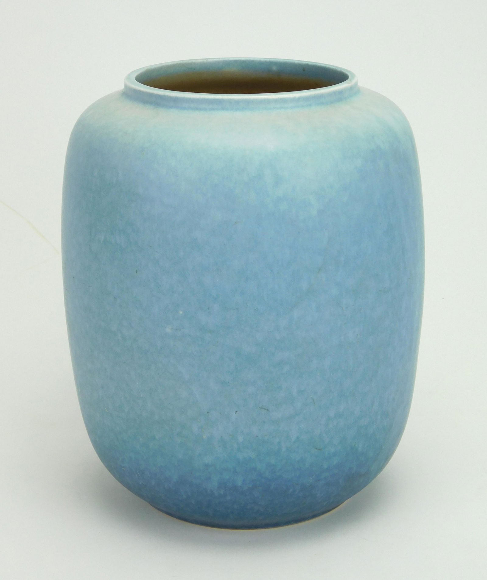 Roseville pottery vase: Roseville art pottery vase blue glaze, raised mark. 8''h