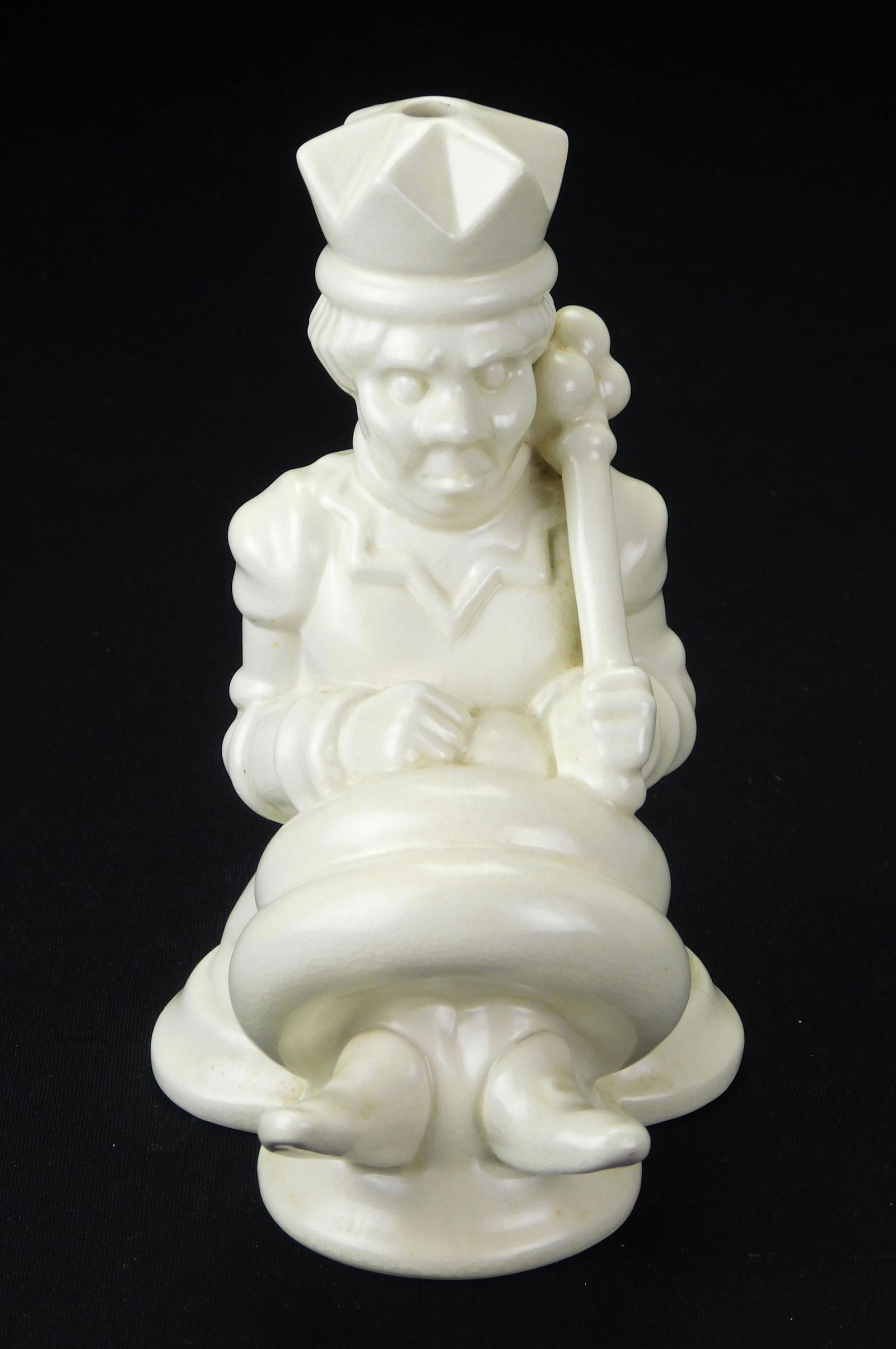 Cowan Pottery King by Waylande Gregory (1 of 5)