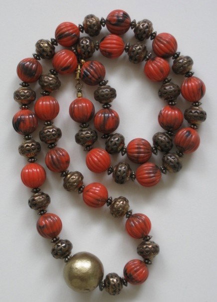 6 Beaded necklaces and 2 bracelets - 4