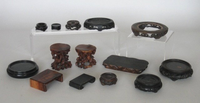 14 Wood display stands: 14 Wood display stands, minor chipping, otherwise good condition, various sizes.