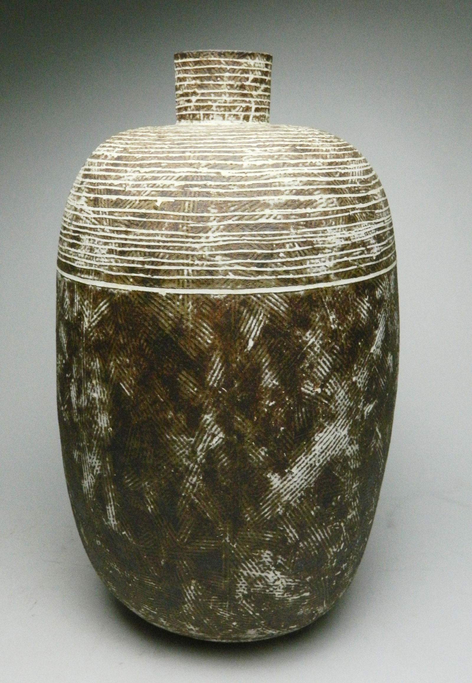 Claude Conover ceramic pot (1 of 7)
