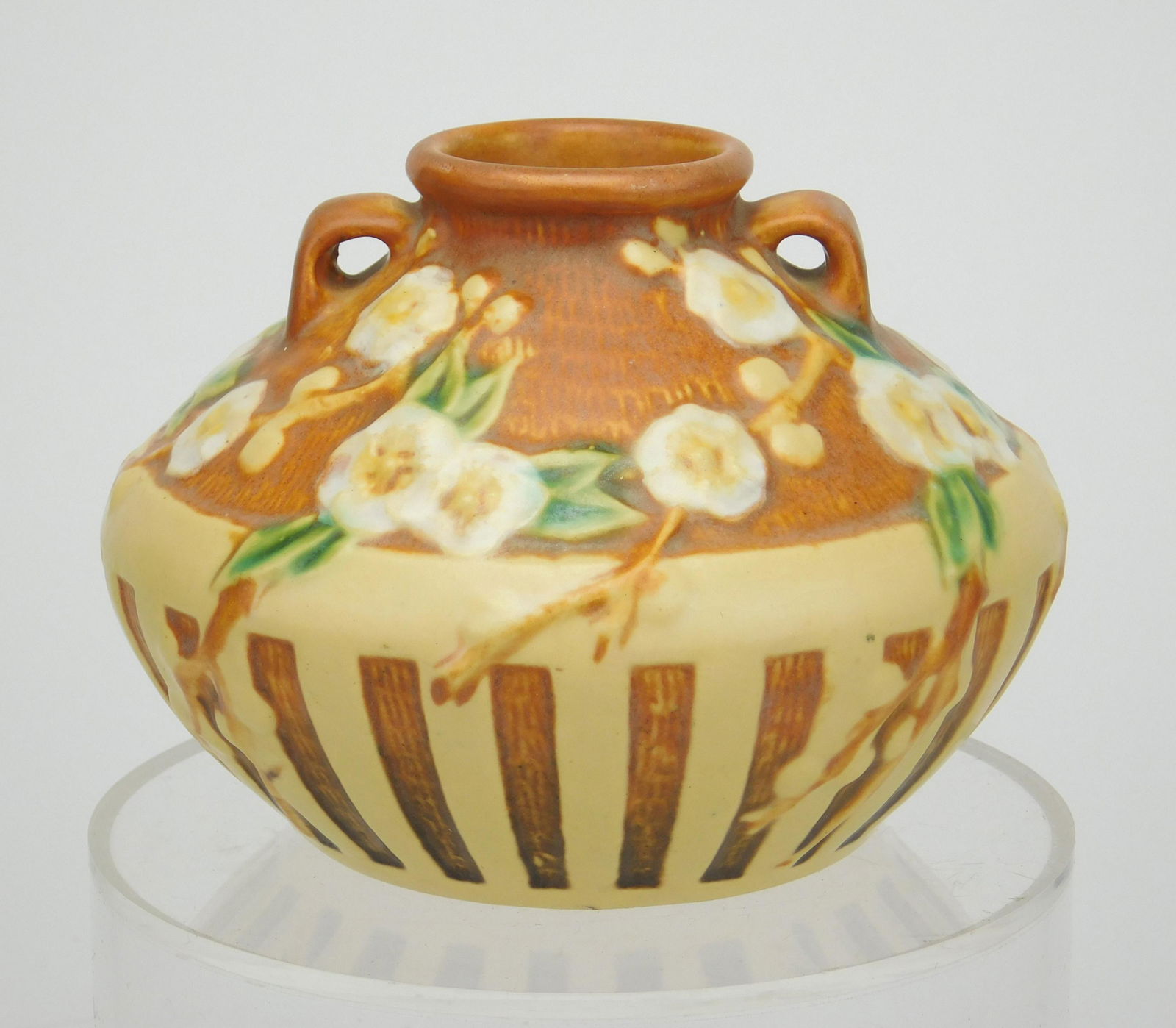 Roseville pottery Cherry Blossom vase (1 of 5)