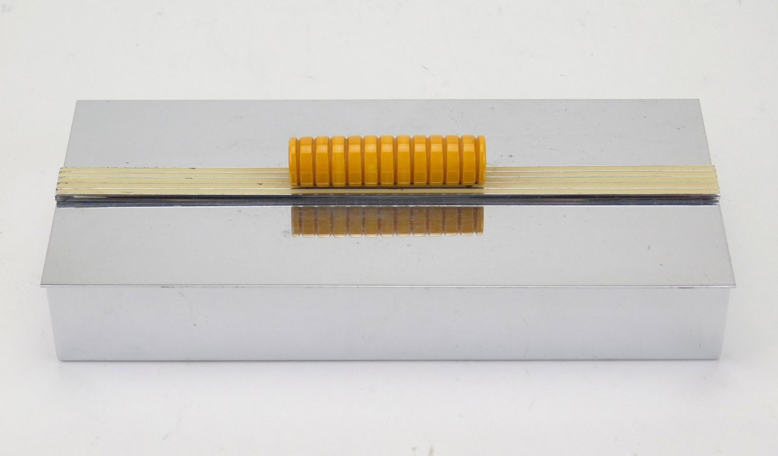 Chase chrome cigarette box (1 of 4)