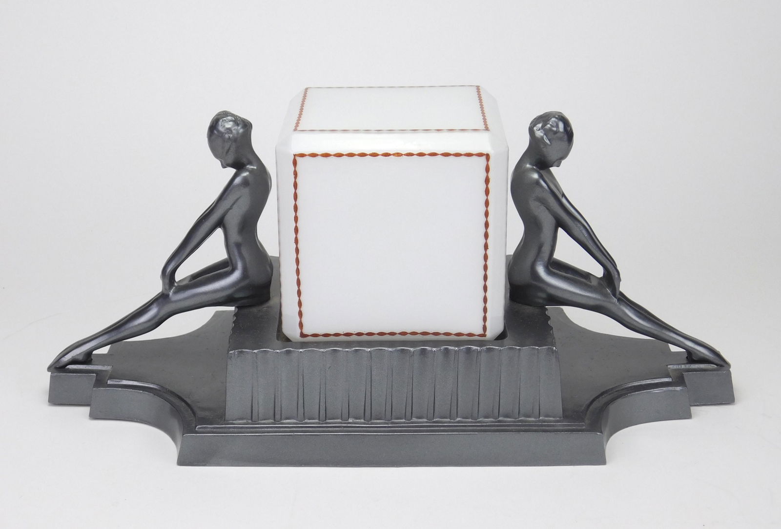 Frankart lamp (1 of 5)