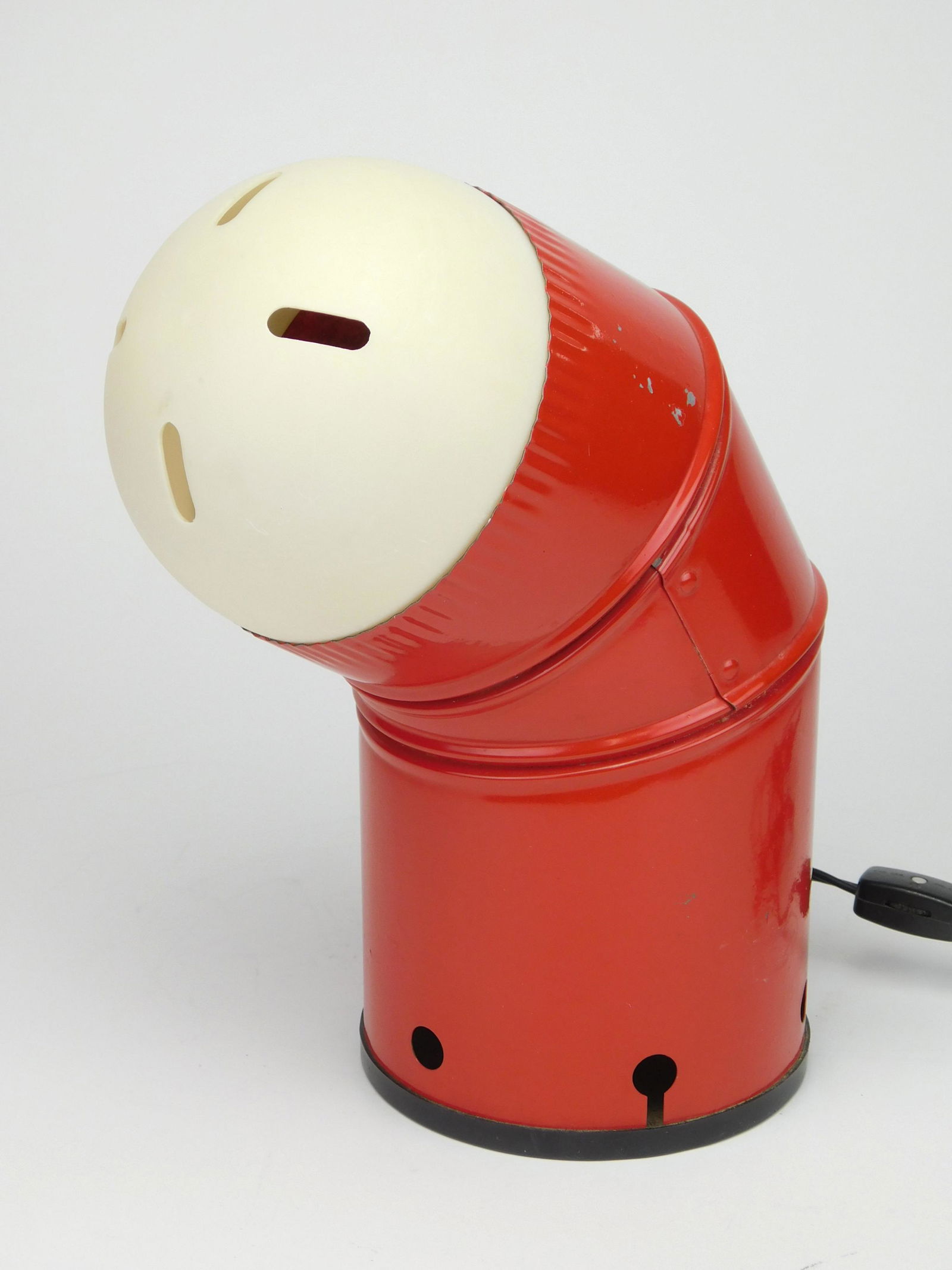 Pipeline products table lamp (1 of 6)