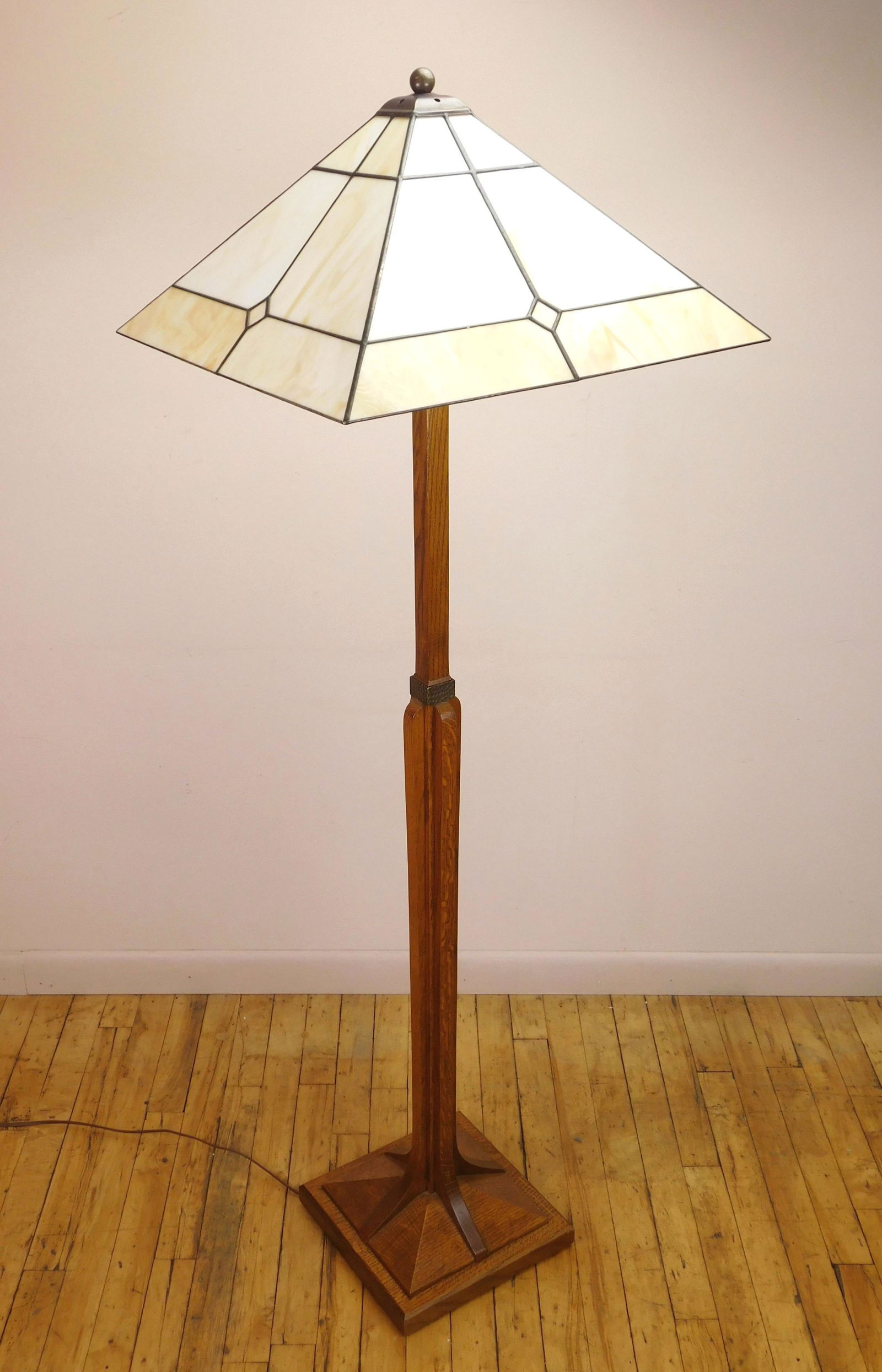 Contemporary Stickley floor lamp (1 of 8)
