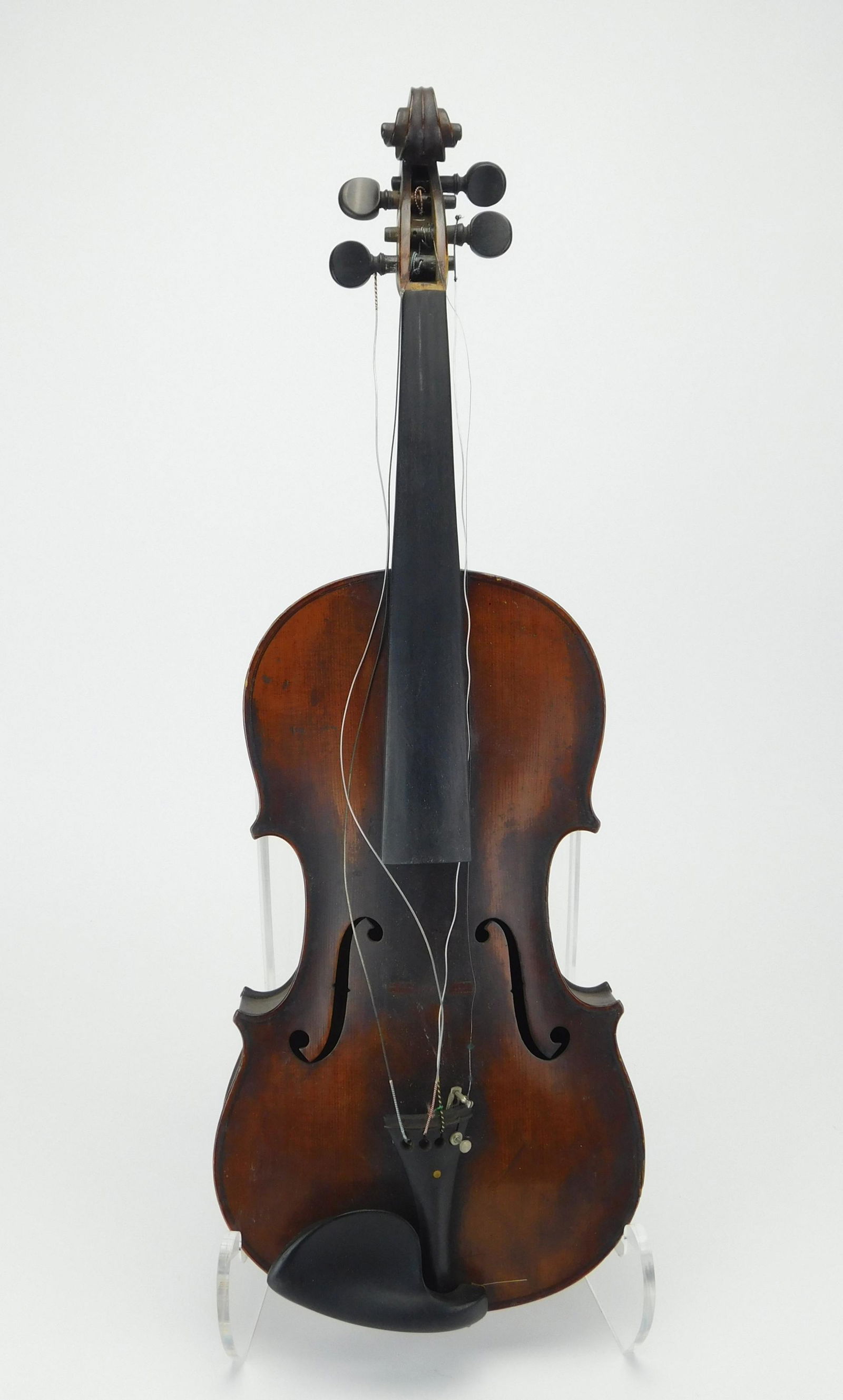 German 4/4 violin (1 of 5)