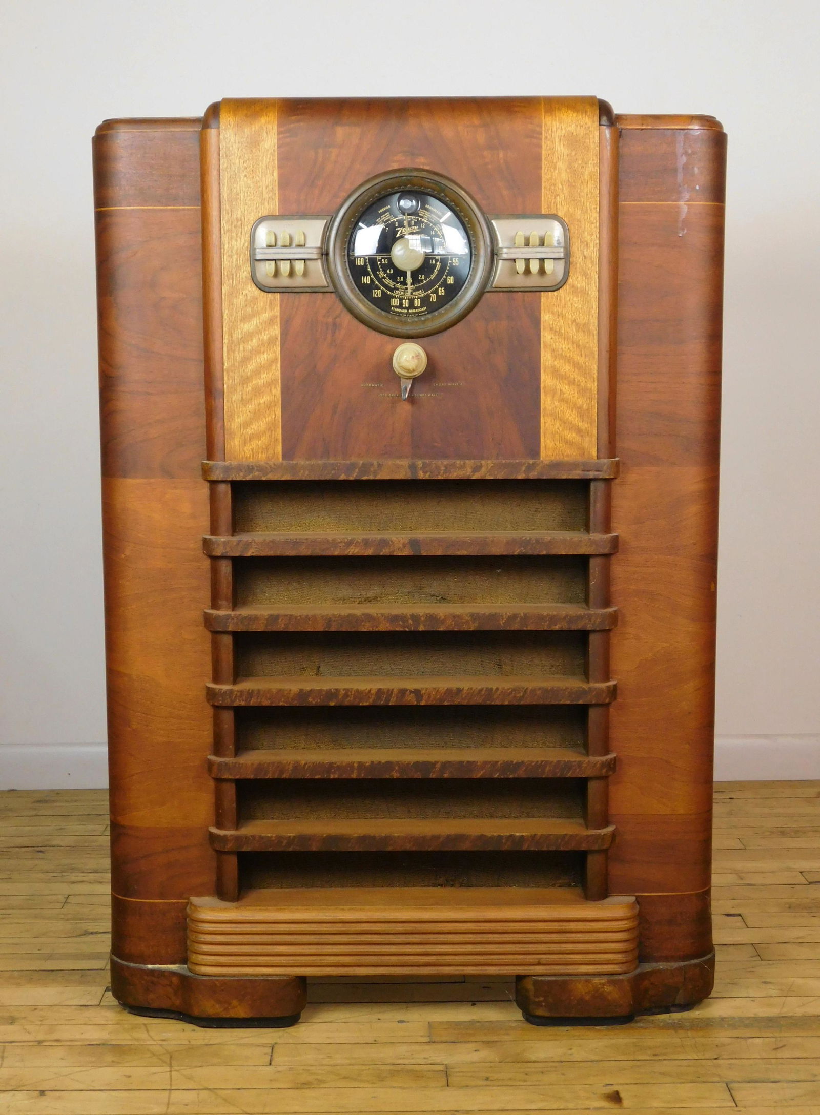 Zenith radio floor model (1 of 6)