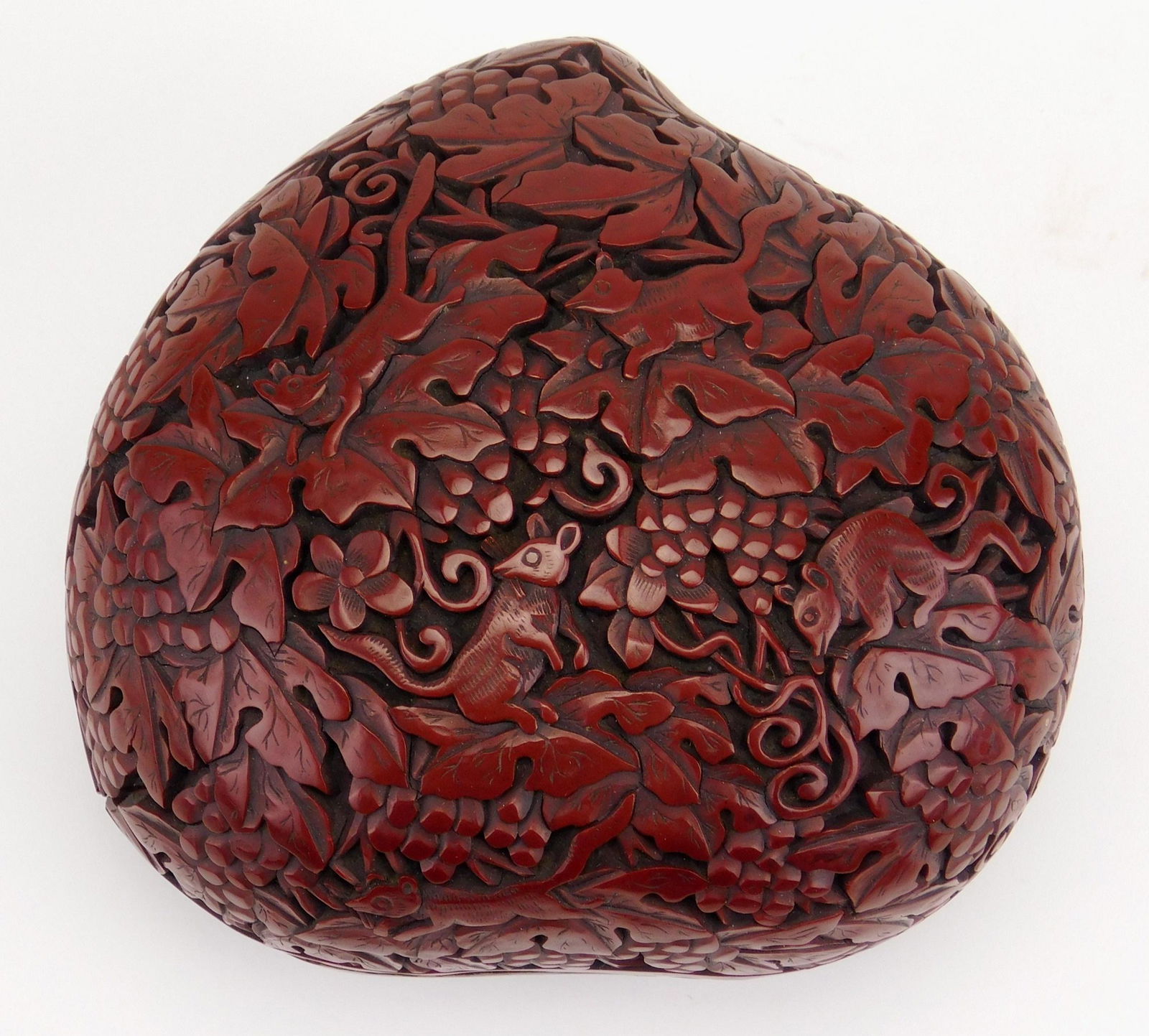 Chinese cinnabar peach shaped box (1 of 6)