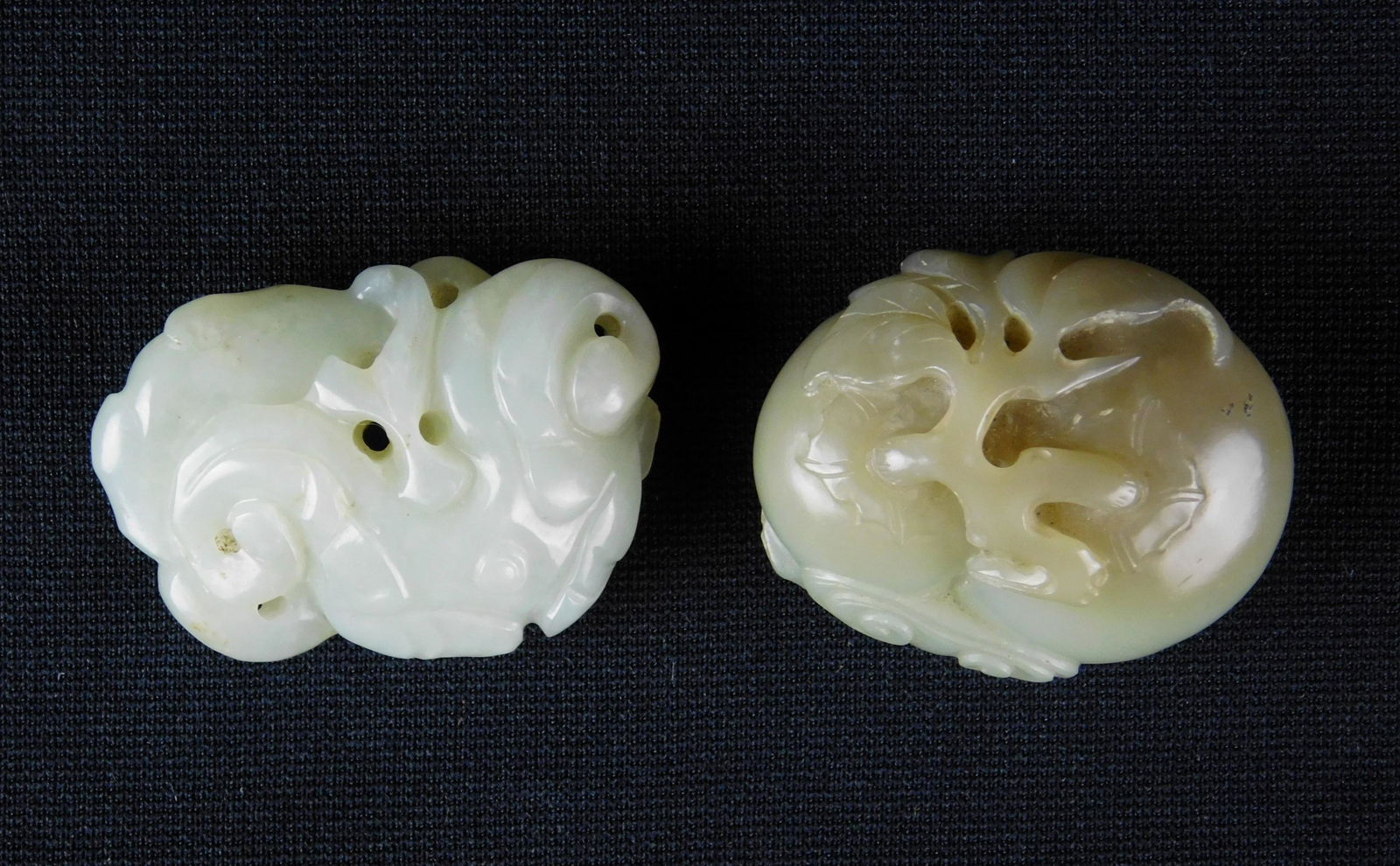 2 Carved jade pendants (1 of 6)